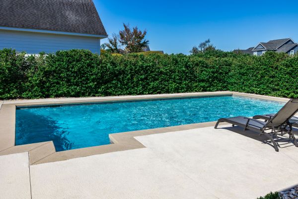 Concrete Pool Deck Service in Lynnwood