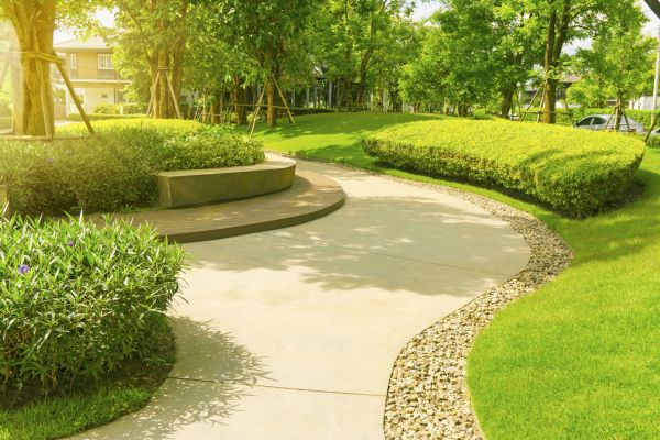 Cement Walkway Installation in Lynnwood