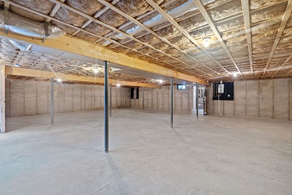 Basement Floor Installation in Lynnwood
