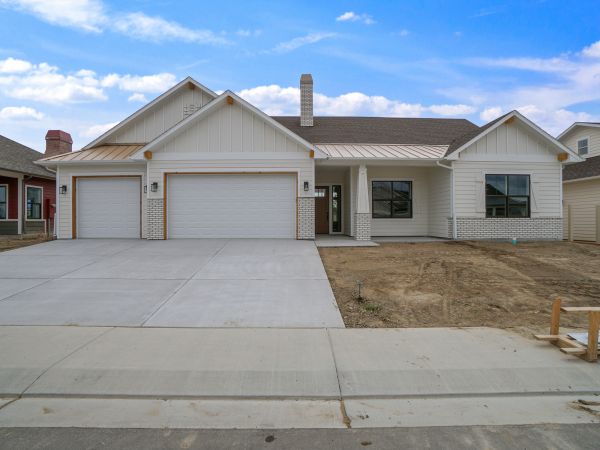 Carport Apron Installation in Lynnwood