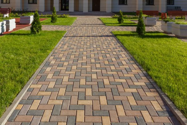 Paved Walkway Service in Lynnwood