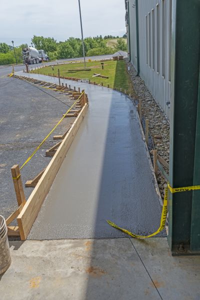 Cost of Concrete Sidewalk Paving in Lynnwood
