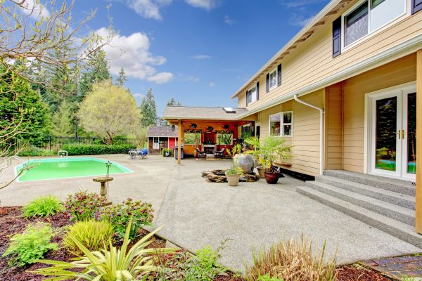 Pool Area Concreting in Lynnwood